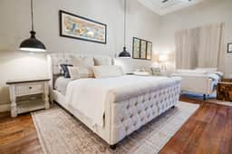 AR #5 - Artistry Boutique hotel