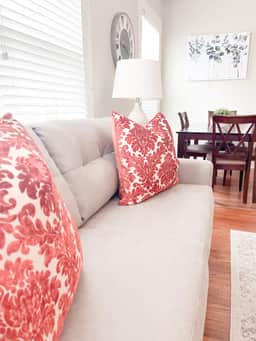 Kalmia Suite A - Centrally Located Downtown