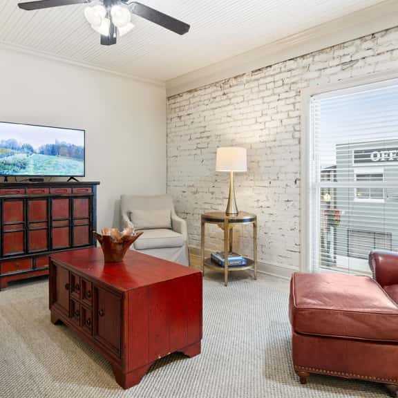Charming Condo in Downtown LaurelāWalk to It All - Image 1