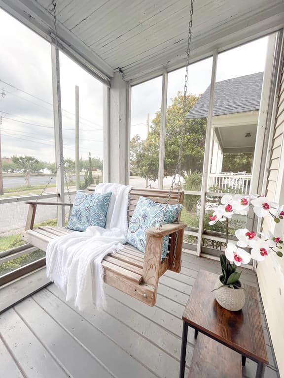 Kalmia Suite A - Centrally Located Downtown