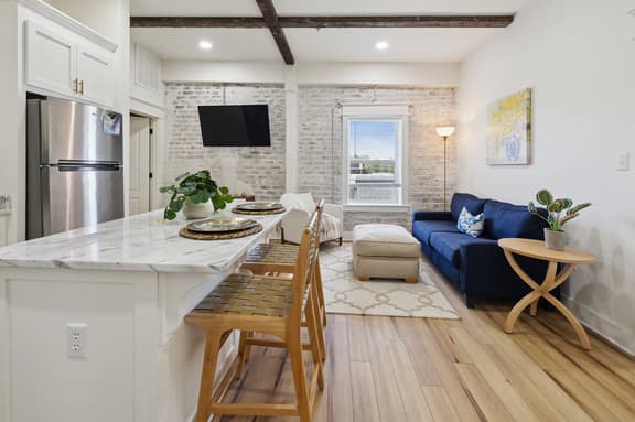 Loving Loft C