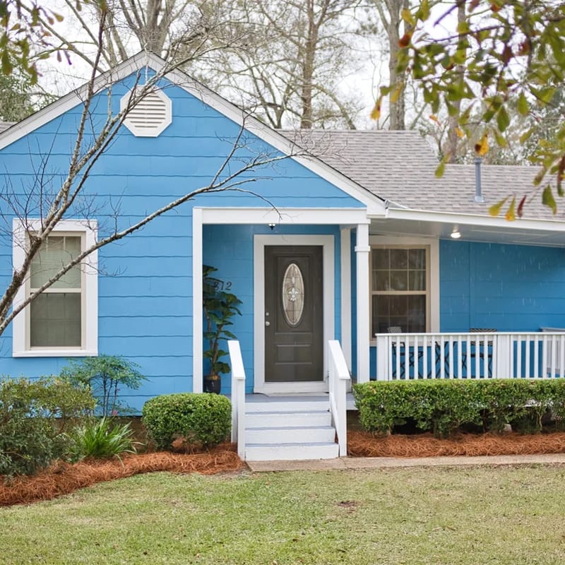 The Blue Bungalow, close to Historic District, Parks