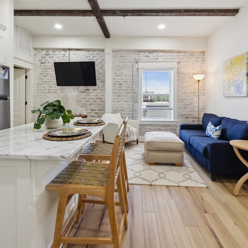 Loving Loft C